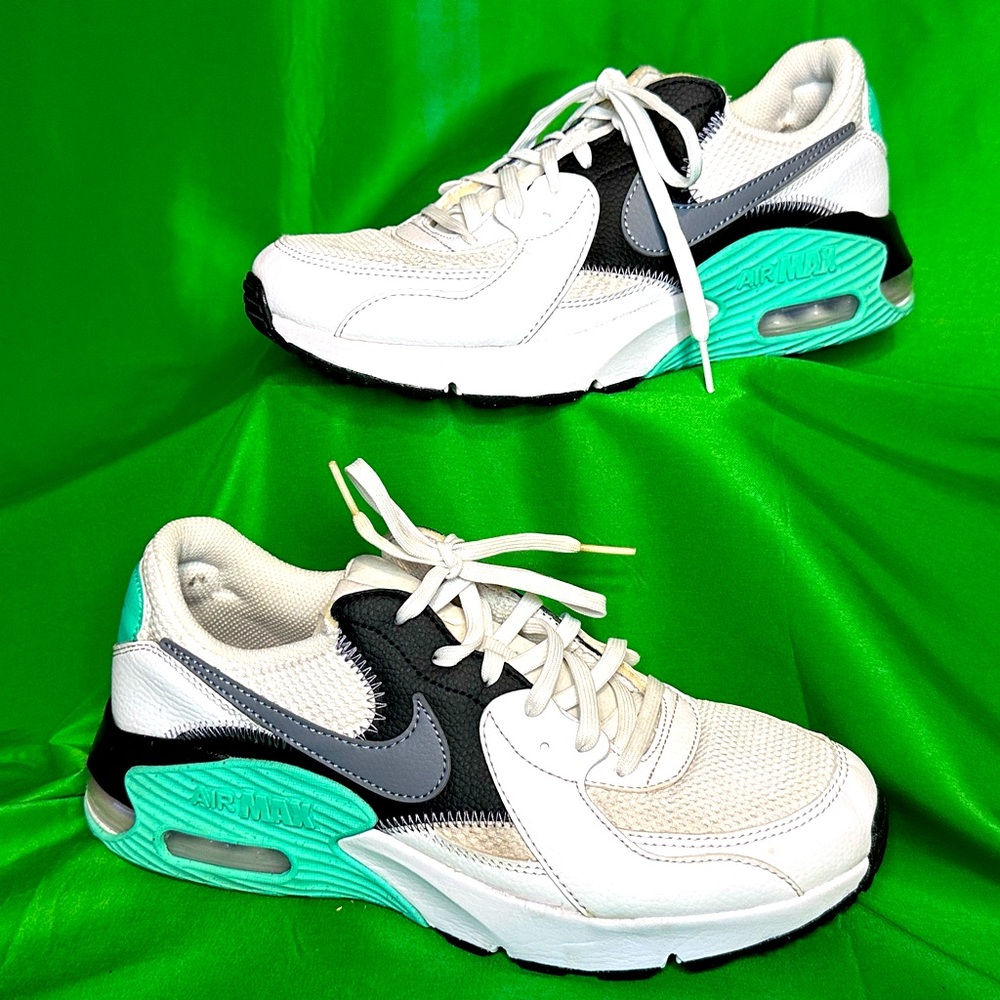 Size 8.5 - Nike Air Max Excee White Green Glow